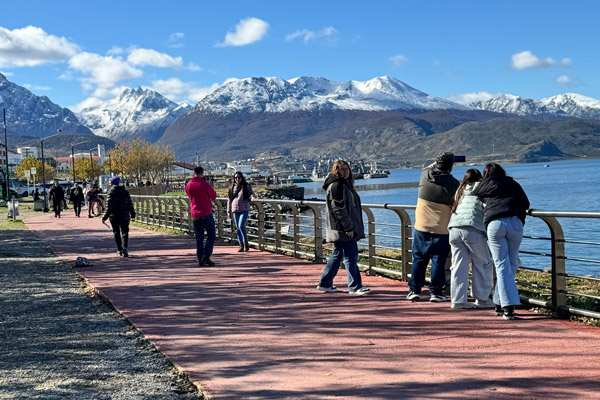 walking_city_tour_2751